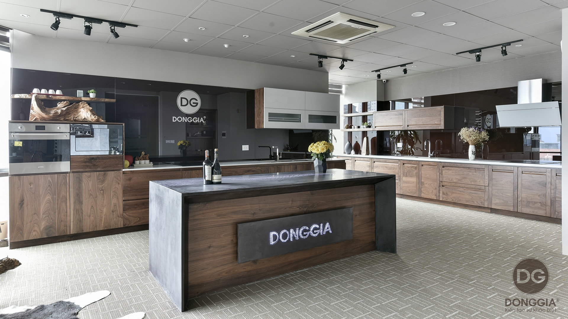 showroom-noi-that-dong-gia