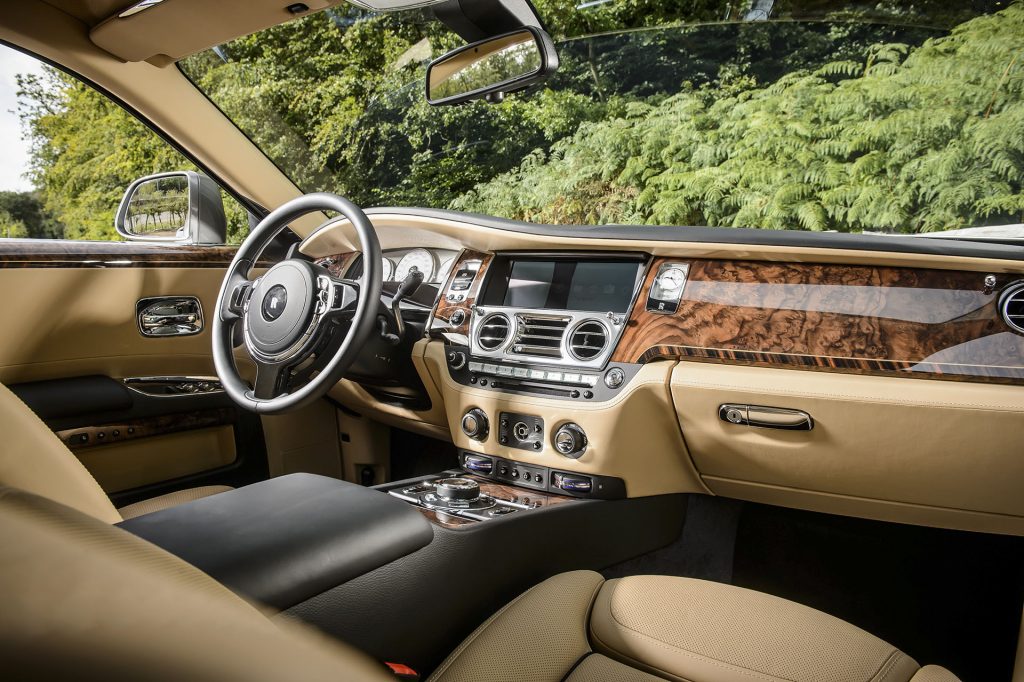 rolls-royce-walnut-crack